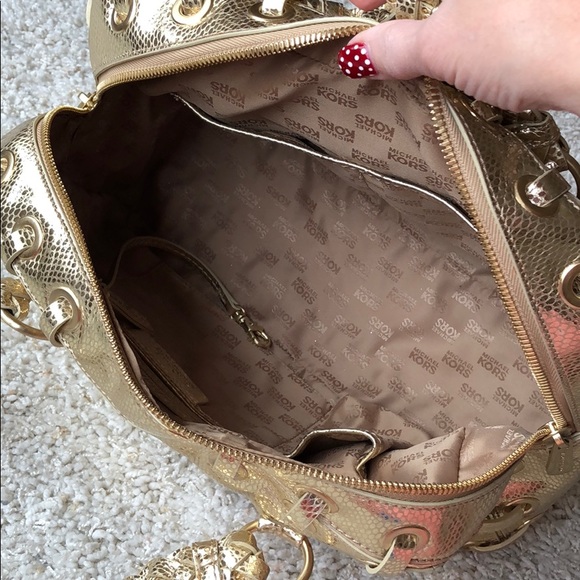 Michael Kors Gold bag - Picture 8 of 9